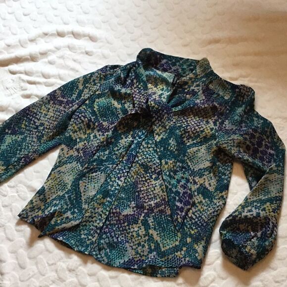 Ladies long sleeve sheer career top in size small - Picture 5 of 8